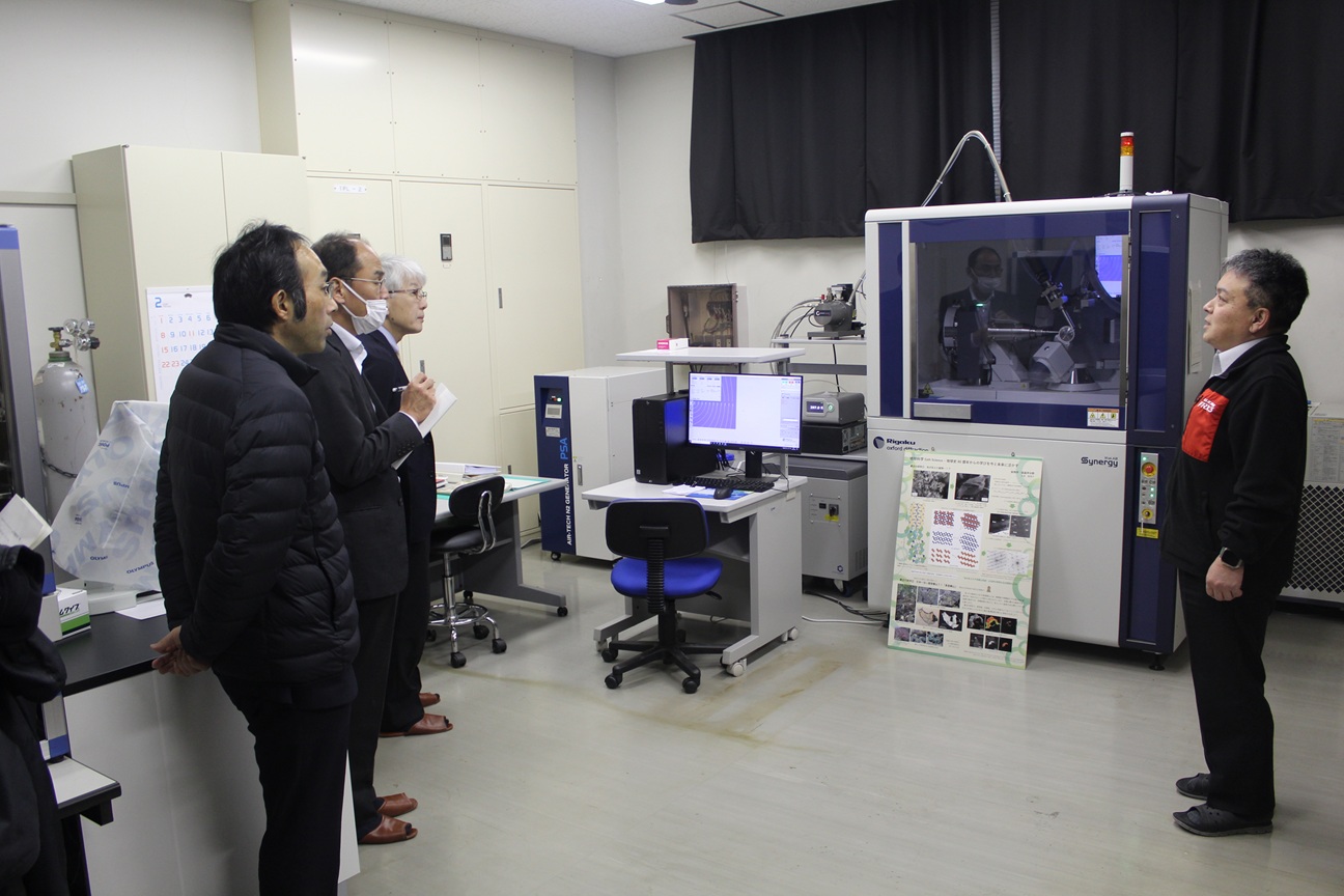 機器分析実験施設 見学