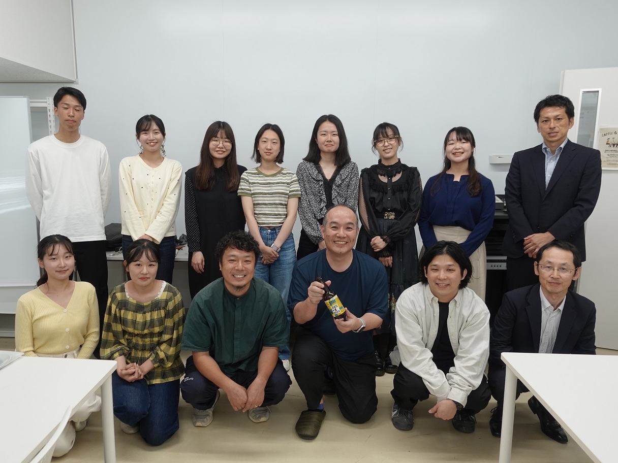 大学院の活動報告「インタラクションデザイン特論」