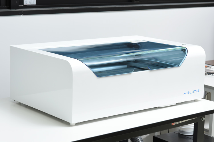 レーザー加工機