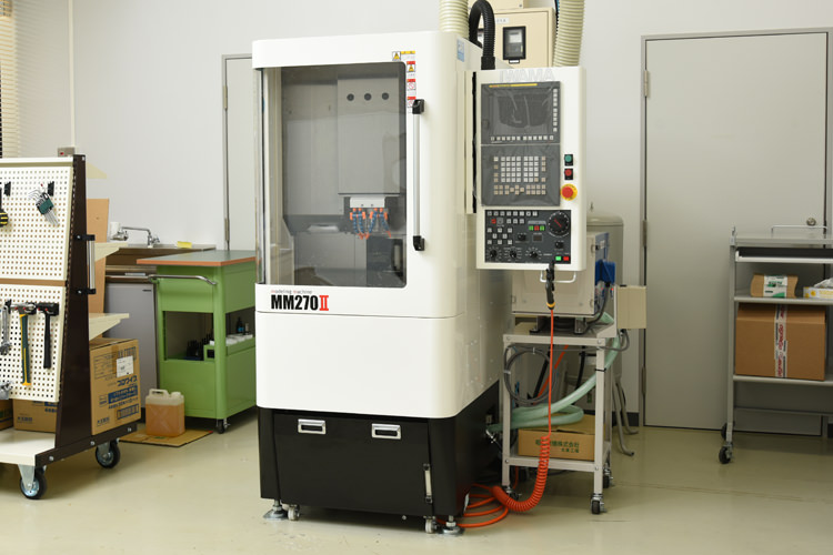 デザイン加工機（3次元CNC）