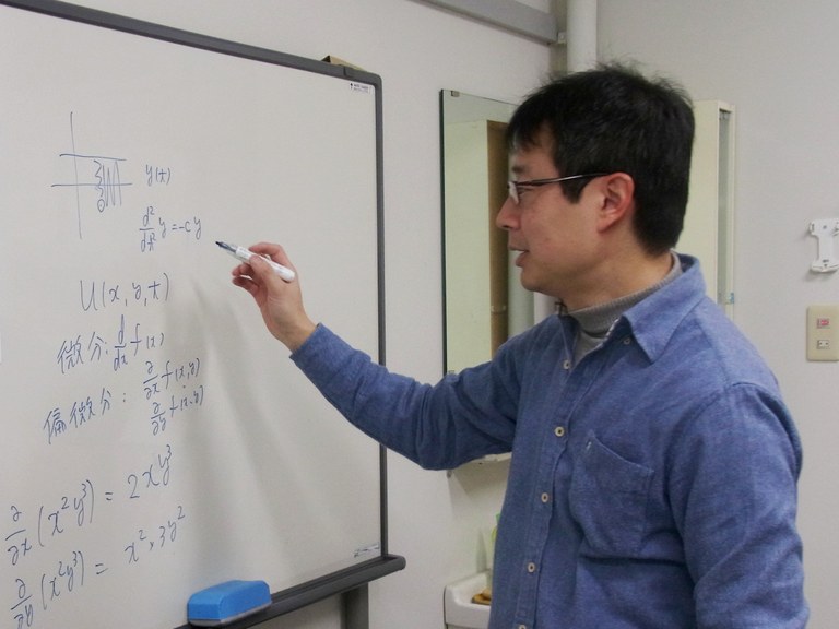 数理科学科 　廣澤 史彦 先生